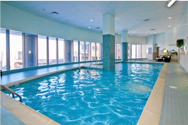 Building Photo - 420 E Waterside Dr