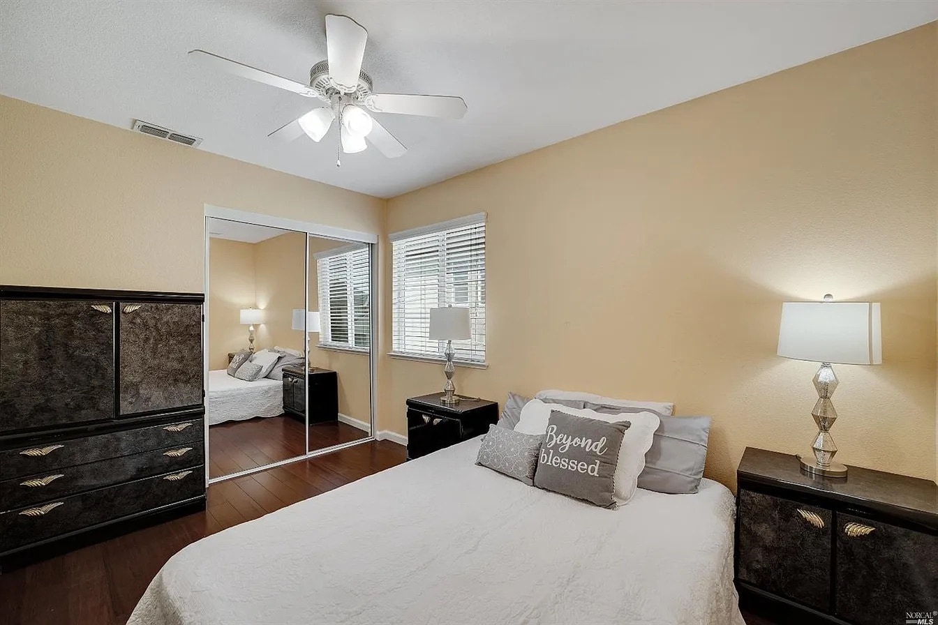 Building Photo - 332 Ring Neck St