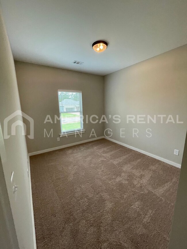 Building Photo - Home for Rent in Tuscaloosa, AL!!! Sign a ...