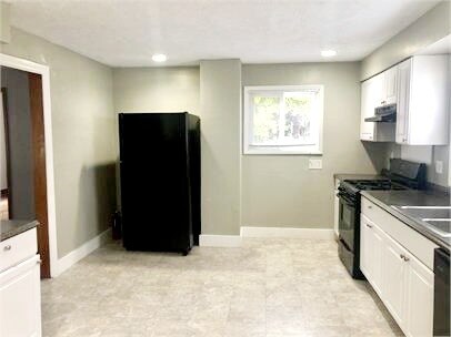 Building Photo - 647 Lincoln Ave NW