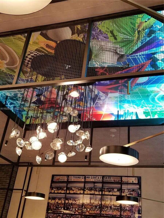 Building Photo - 121 NE 34th St