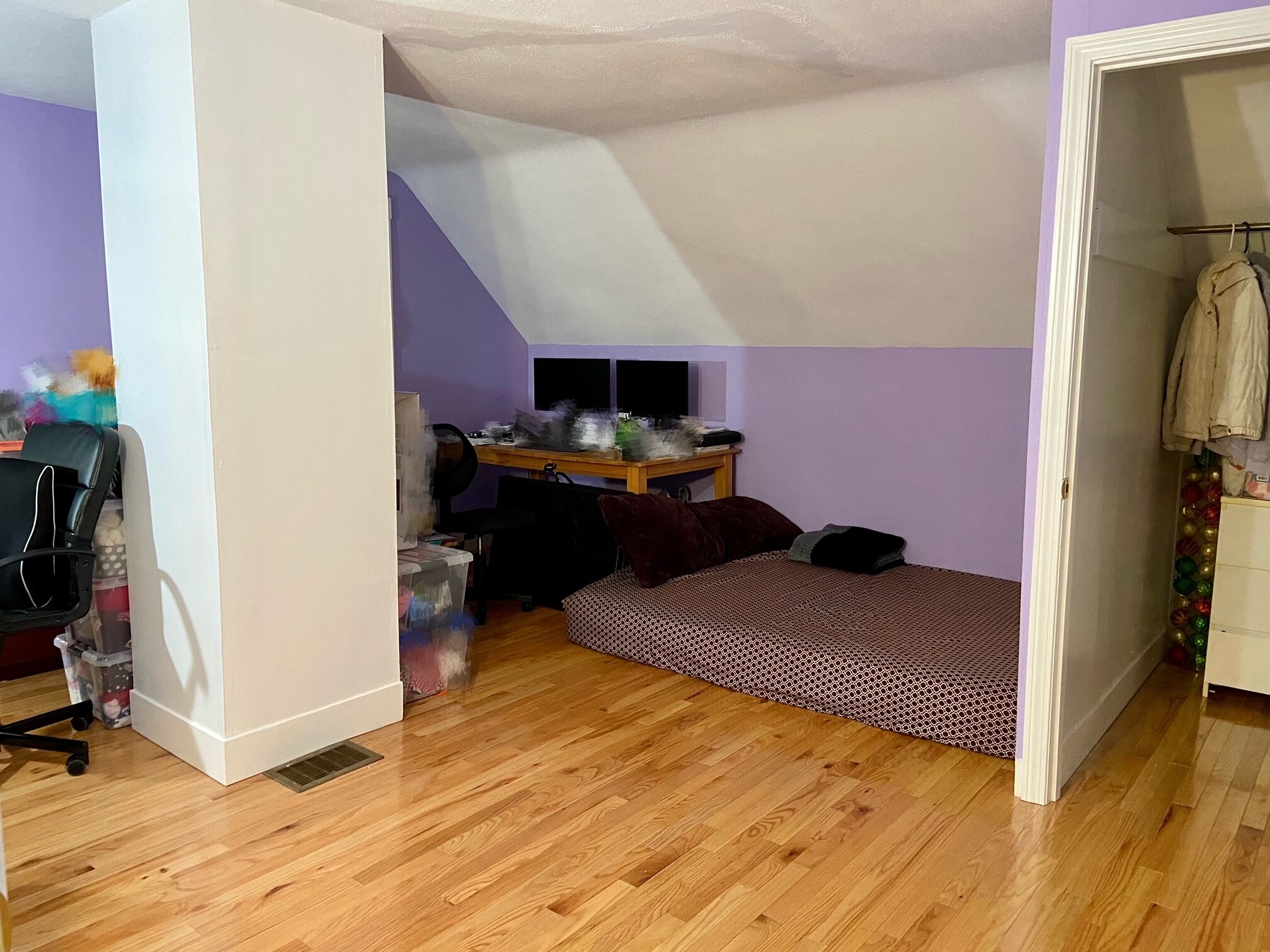 Building Photo - 5 Sheridan Cir