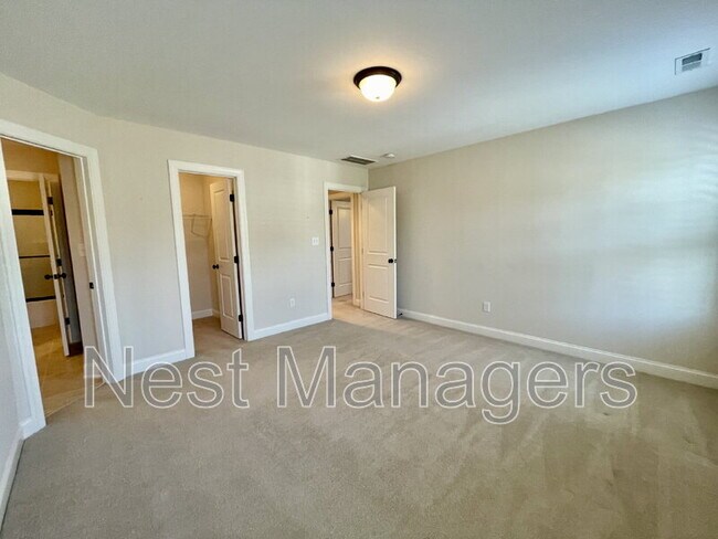 Building Photo - 2905 Deep Channel Ct
