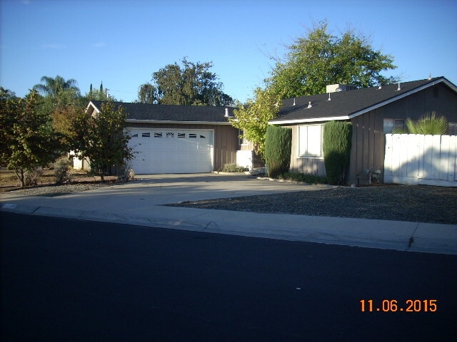 Building Photo - 2700 Dewitt Ave