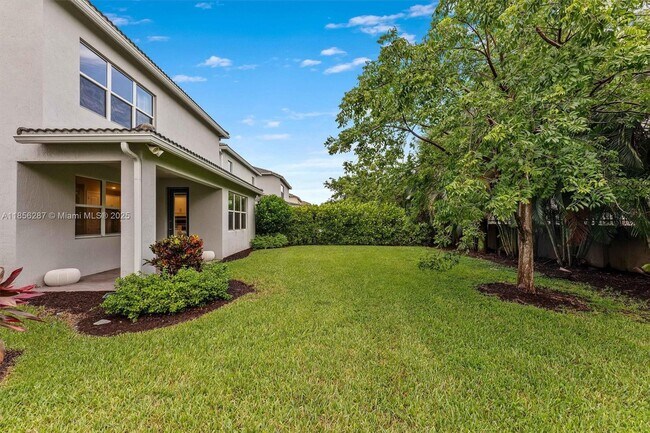 Building Photo - 4434 Ficus St