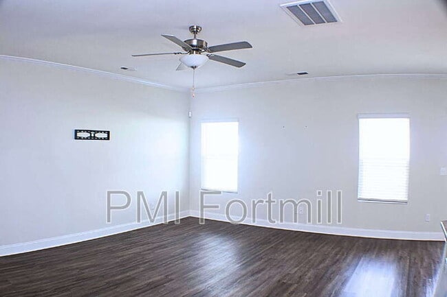 Building Photo - 432 Maramec St