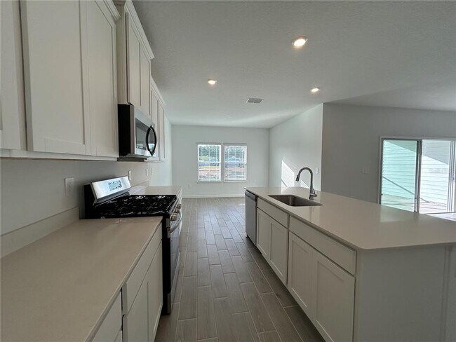 Building Photo - 12419 NW 139th Dr