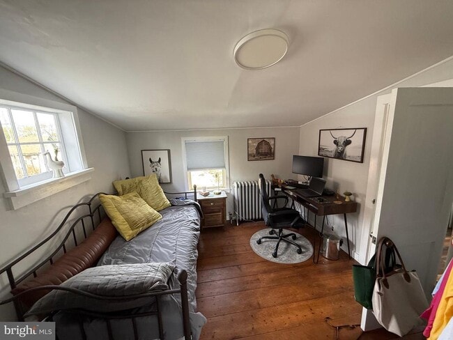 Building Photo - 303 Baptist Rd