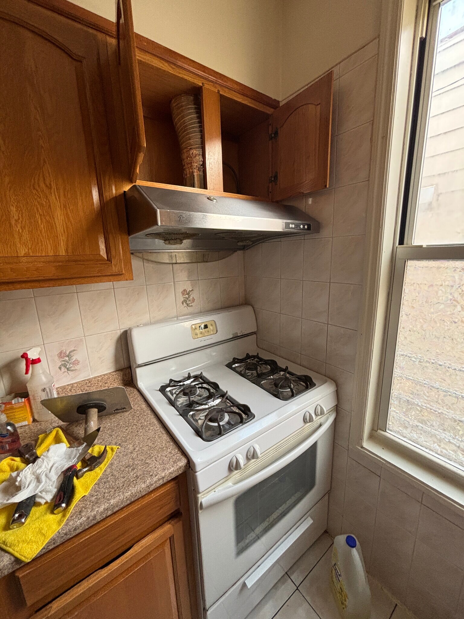 Kitchen - 2333 E 24th St