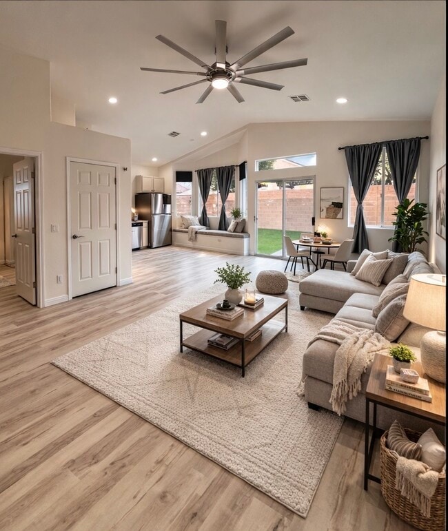 Building Photo - 2493 W Richmar Ave