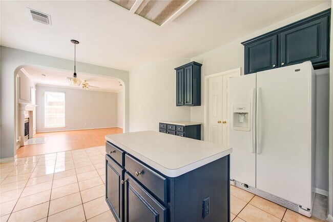 Building Photo - 15314 Amesbury Ln