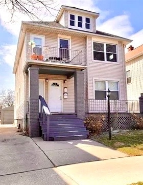 Primary Photo - 1341 Beaconsfield Ave