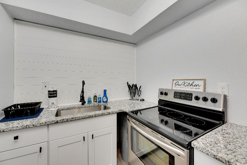Building Photo - 4511 W McElroy Ave