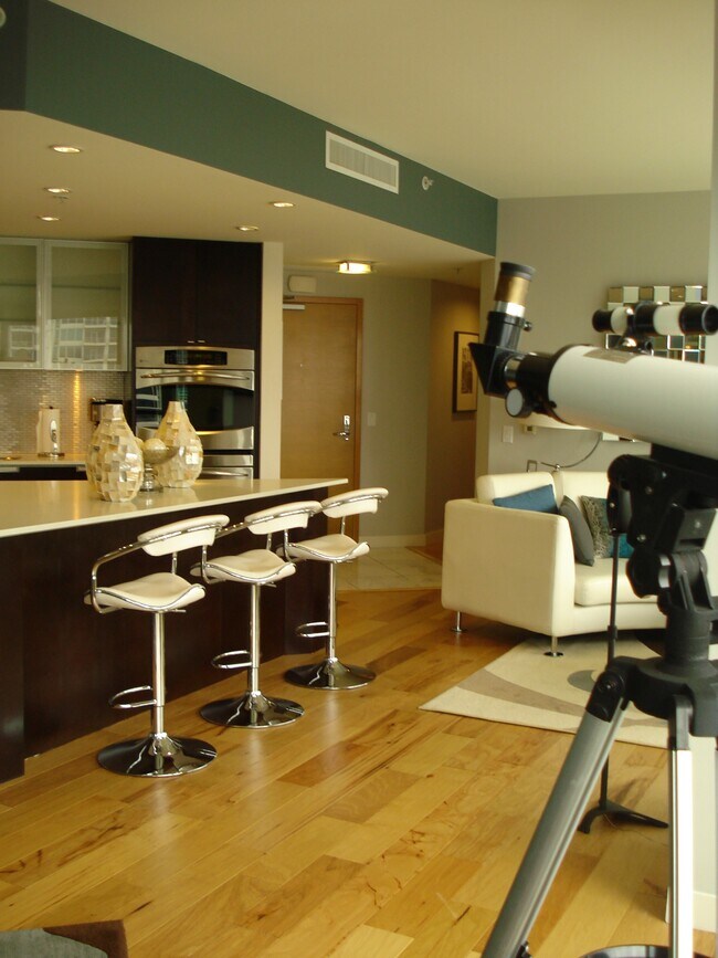 Building Photo - 1441 9th Ave