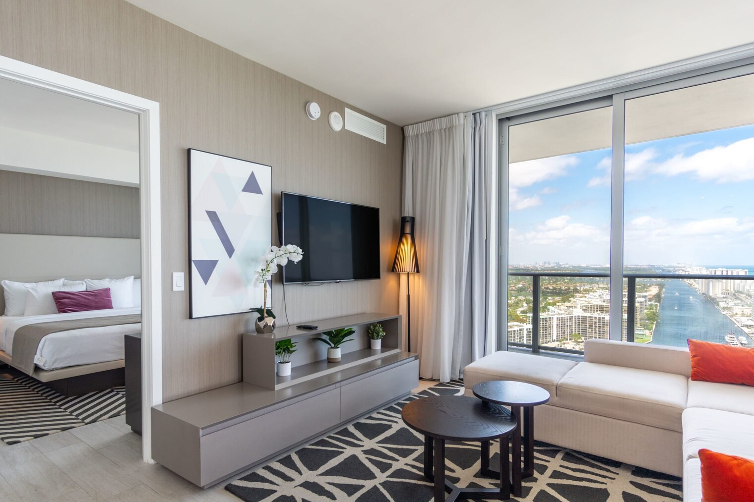 Building Photo - 4010 S Ocean Dr