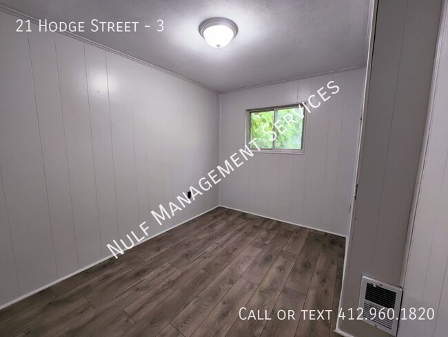 Building Photo - 2 Bed, 1 Bath unit in Oakland