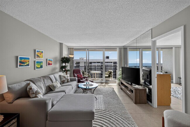 Building Photo - 531 N Ocean Blvd