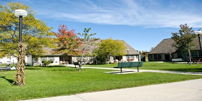 Primary Photo - Lord Howe Estates