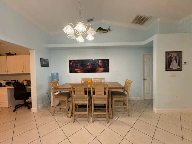 Building Photo - 7704 San Carlos Dr