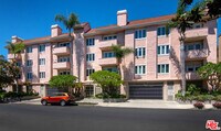 Building Photo - 10373 Almayo Ave