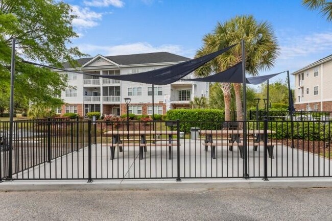 Building Photo - 5751 Oyster Catcher Dr