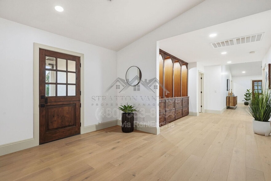 Building Photo - 2315 N 42nd St