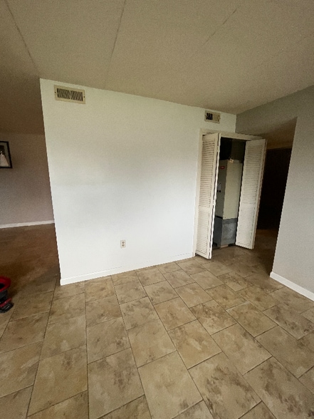 Building Photo - 716 N Sprigg St