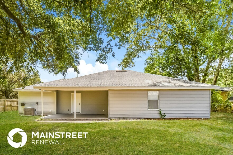 Building Photo - 7263 Eudine Dr N