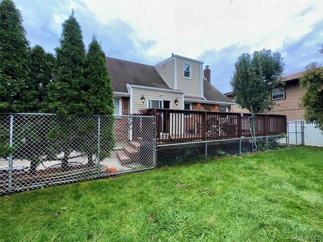 Building Photo - 1316 Mcclure Ave