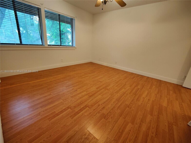 Building Photo - 181 Wimbledon Lake Dr