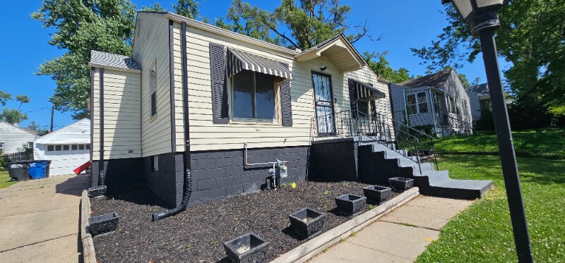 Building Photo - 7031 N 33rd St