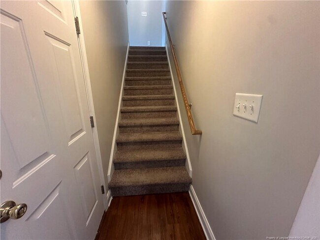 Building Photo - 450 Copper Creek Dr