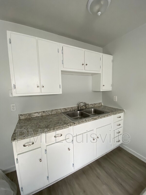 Building Photo - 4401 Hale Ave