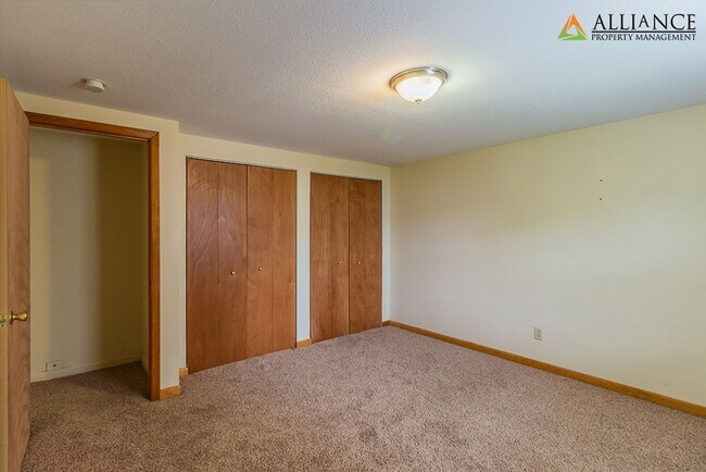 Building Photo - Great Location off Fort Riley Blvd with a Fenced Backyard!