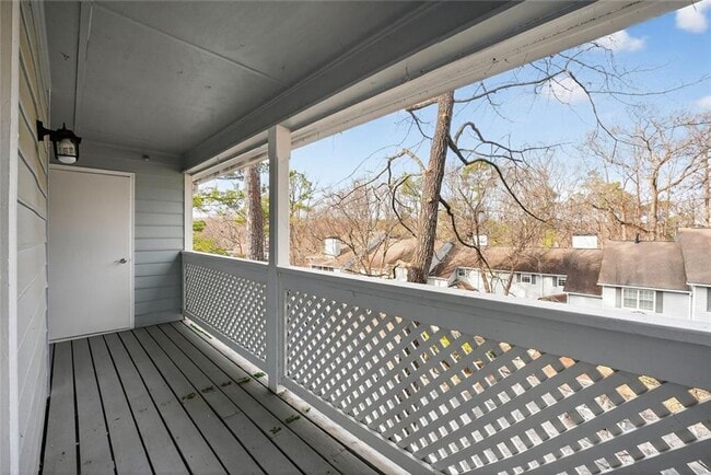 Building Photo - 3921 Riverlook Pkwy SE