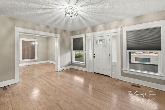 Building Photo - 1130 W Colorado Ave
