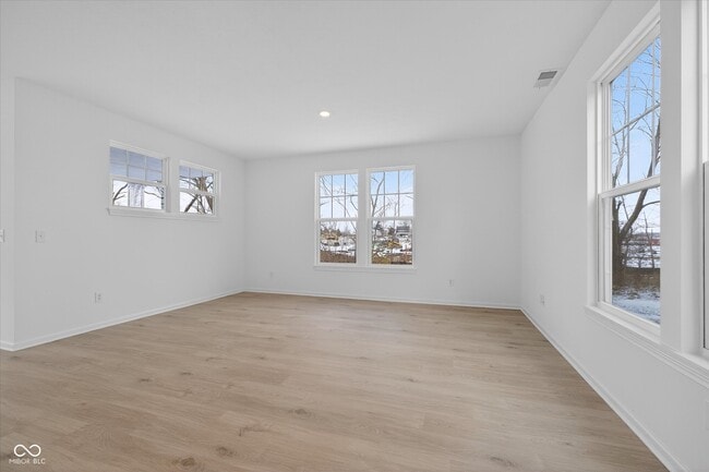 Building Photo - 15946 Meadow Frost Ct