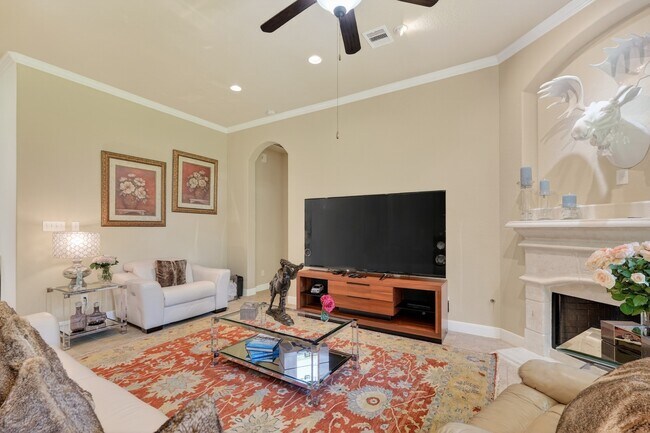 Building Photo - 55 S Victoriana Cir