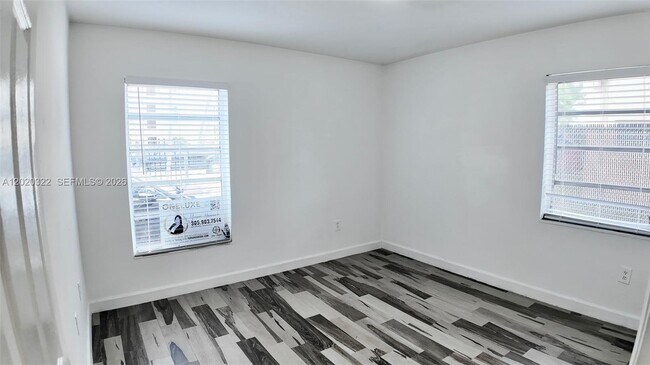 Building Photo - 2138 SW 6th St