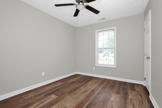 Building Photo - 107 Yaupon Ct