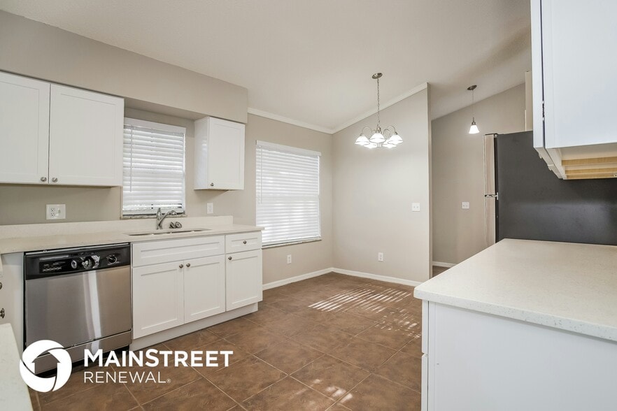 Building Photo - 140 Loma Bonita Dr