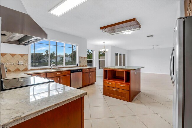 Building Photo - 3224 SW 175th Ave