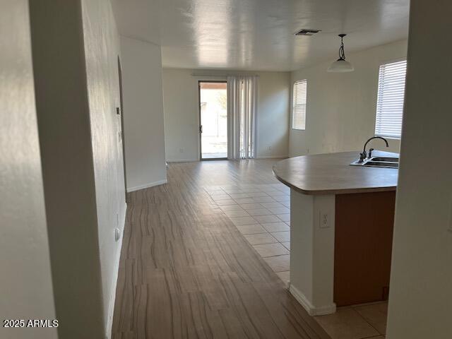 Building Photo - 7817 S 65th Ln