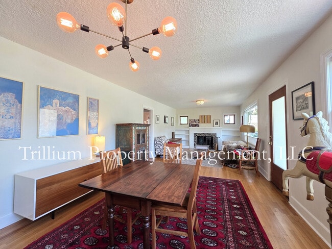 Building Photo - 3015 NE 67th Ave