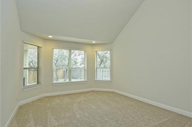 Building Photo - 15821 Cinca Terra Dr