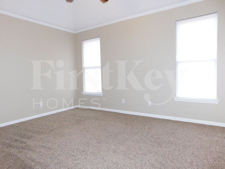 Building Photo - 9279 Windy Meadow Ln