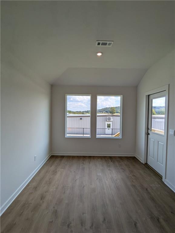 Building Photo - 1040 Rently St