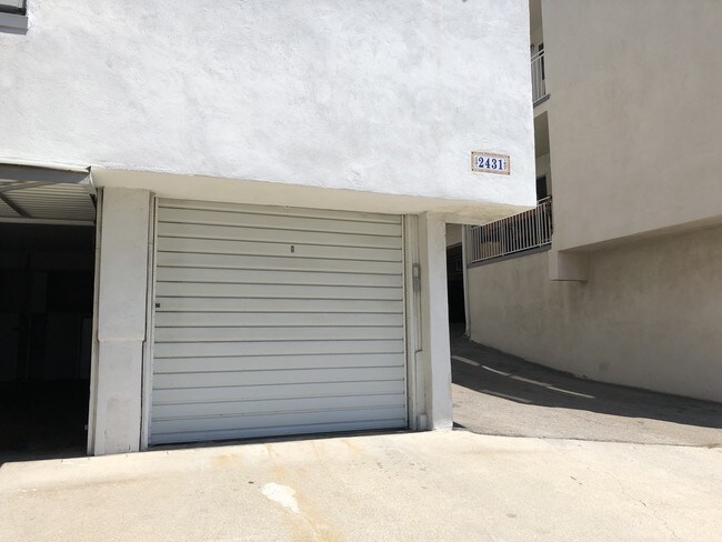 Private garage w/ space for 2 vehicles - 2431 3rd St