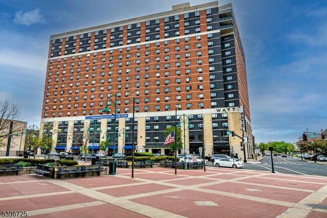 Building Photo - 1 Carriage City Plz