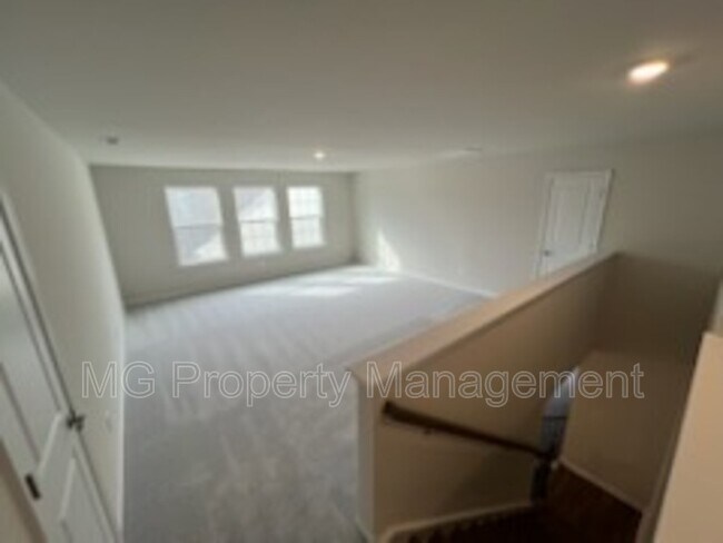 Building Photo - 3024 Findley Rd
